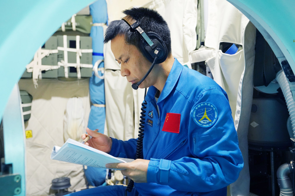 <a href=http://www.bjtvnews.com/photo/ target=_blank class=infotextkey>图片</a>