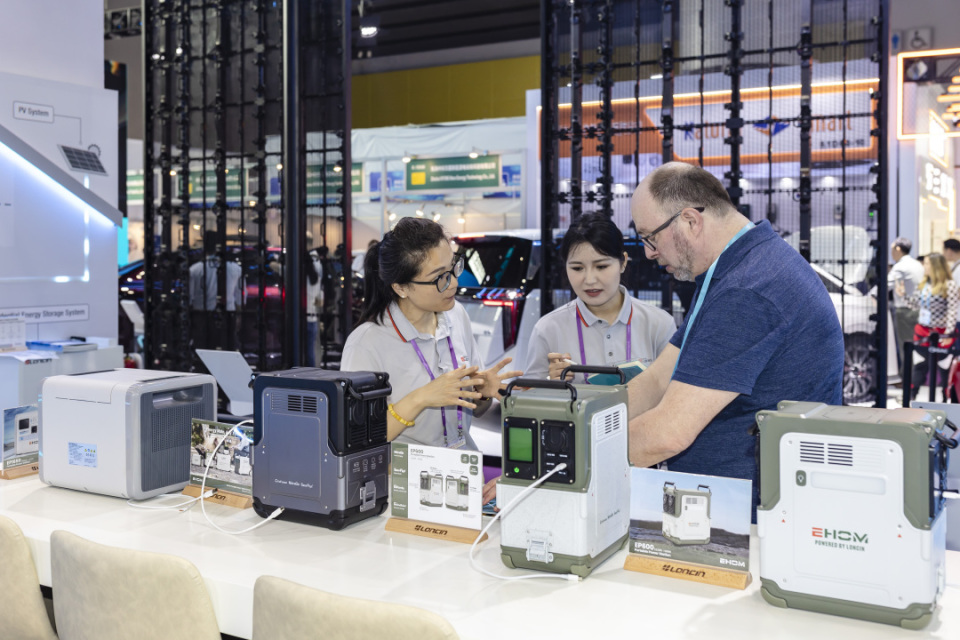 广交世界 互利天下 | 中国智造"出海"又"出圈"_腾讯新闻