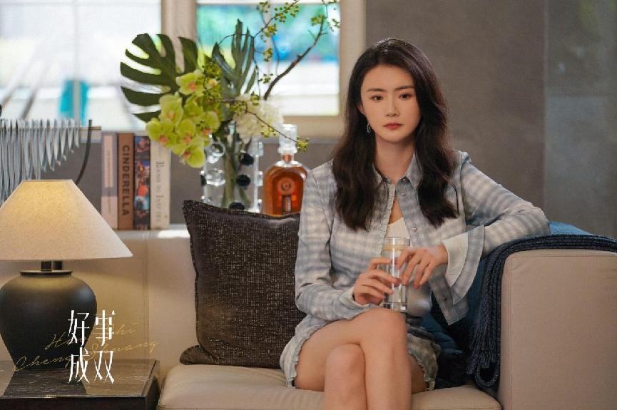 《好事成双》热播 网友建议赵昕反复观看梦中的那片海_腾讯新闻