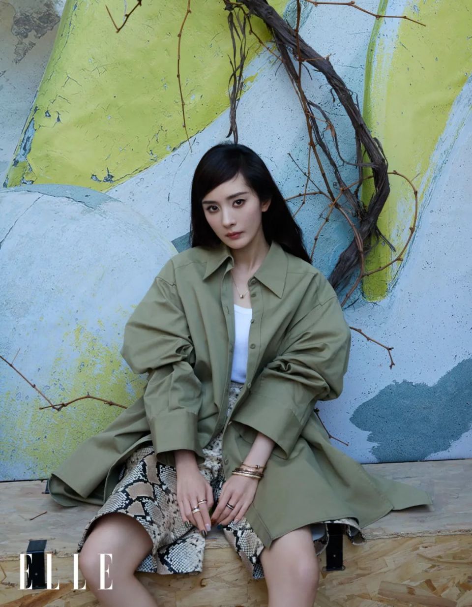 杨幂用经验可以信手演来各种模式:"(痛)会大喘气,会咳嗽,会像小野兽一