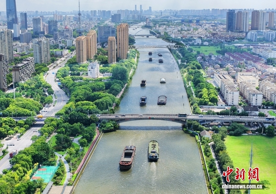 江苏苏州：京杭大运河水位回落 再现输运繁忙景象_腾讯新闻