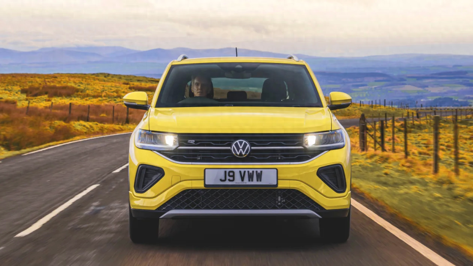 内饰采用悬浮屏设计,新款大众t-cross实车图发布_腾讯新闻