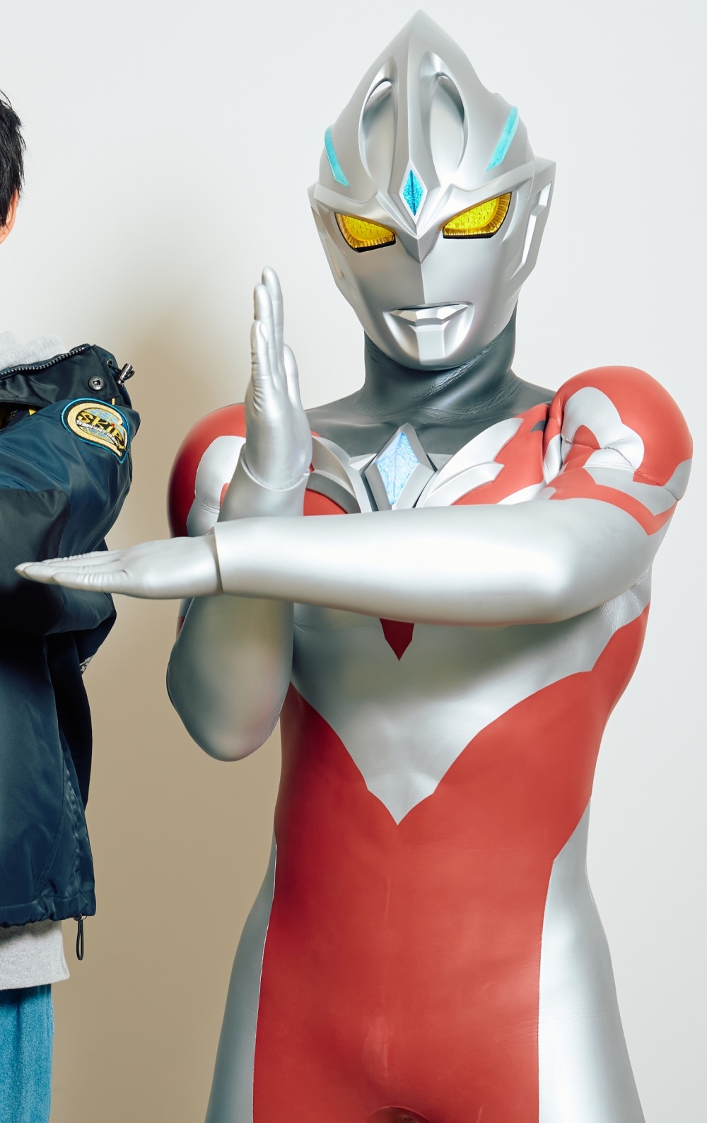 亚刻奥特曼现场皮套高清图公开总算知道这个奥特曼为什么难看了