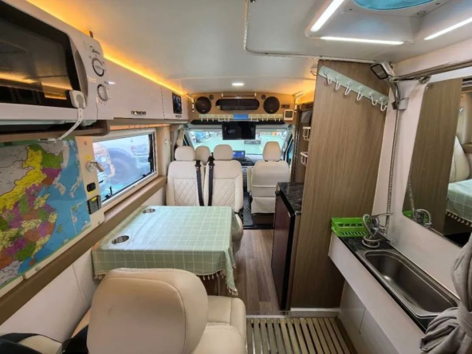 【二手房车】21年8月大通v90舜宇b型房车