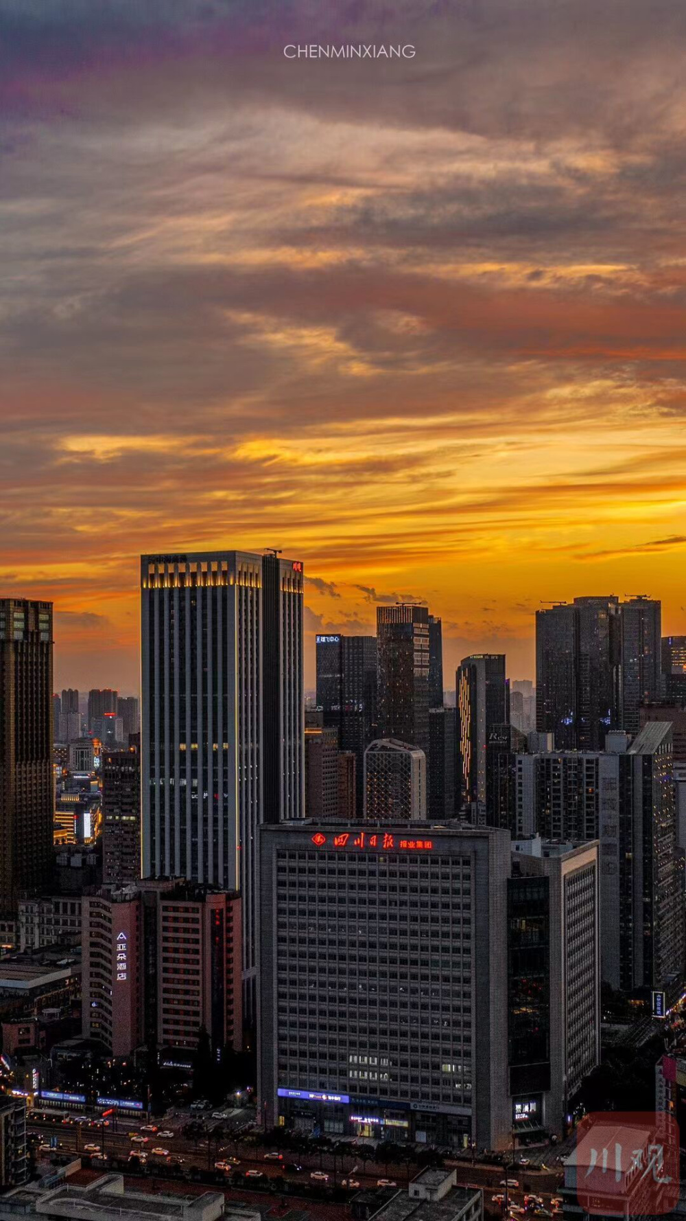 美得像油画你被今天成都的晚霞惊艳到了吗