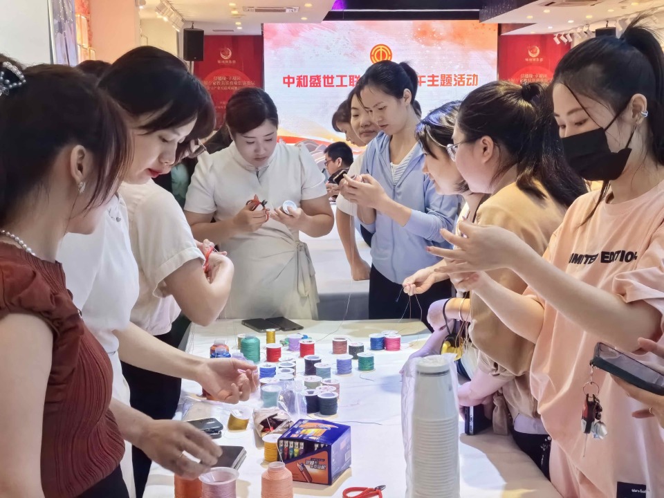 横岗街道六约南社区开展迎端午系列活动