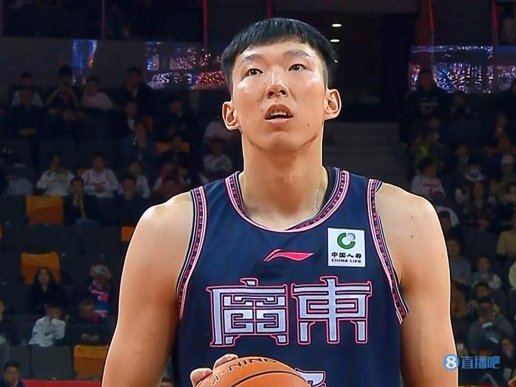 广体：“冬至大战” 广东客场不敌上海 周琦受伤望无大碍_腾讯新闻