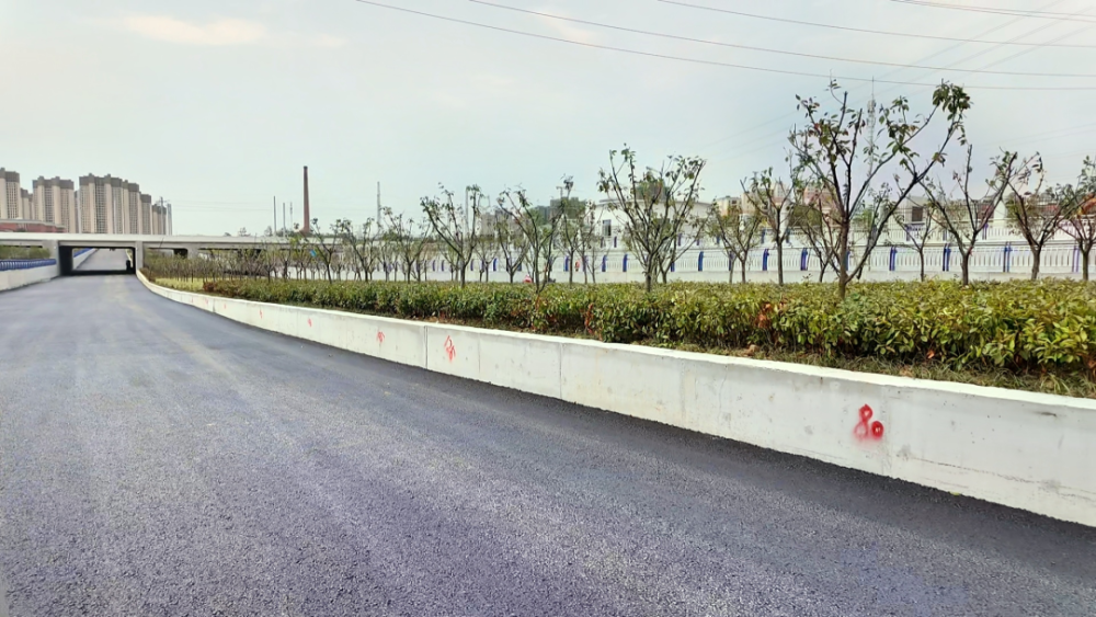 中兴路下穿淮南铁路立交桥预计本月底通车!
