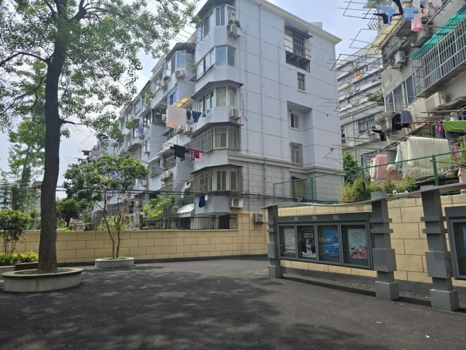 “闲置空地”变身！小区“微改造”提升居民幸福感_腾讯新闻