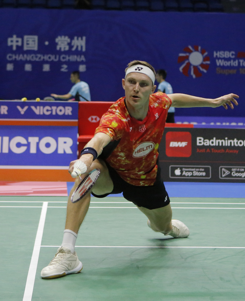 羽毛球中国公开赛安赛龙首轮晋级