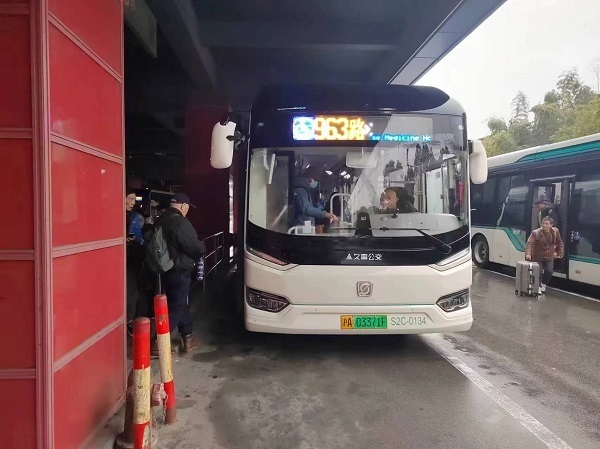 963路宝山31路等调整运能宝山公交满足乘客乘车需求