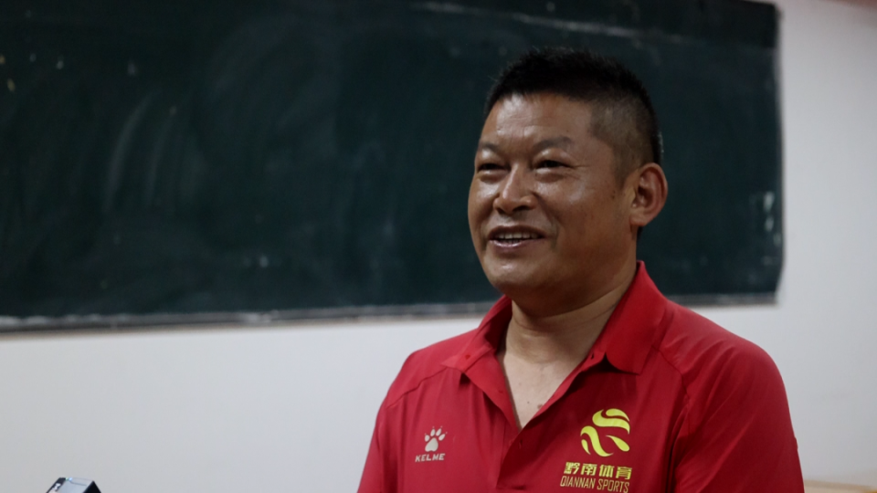 引爆全场！黔南姑娘吴愉奥运夺冠瞬间，他们共同见证_腾讯新闻