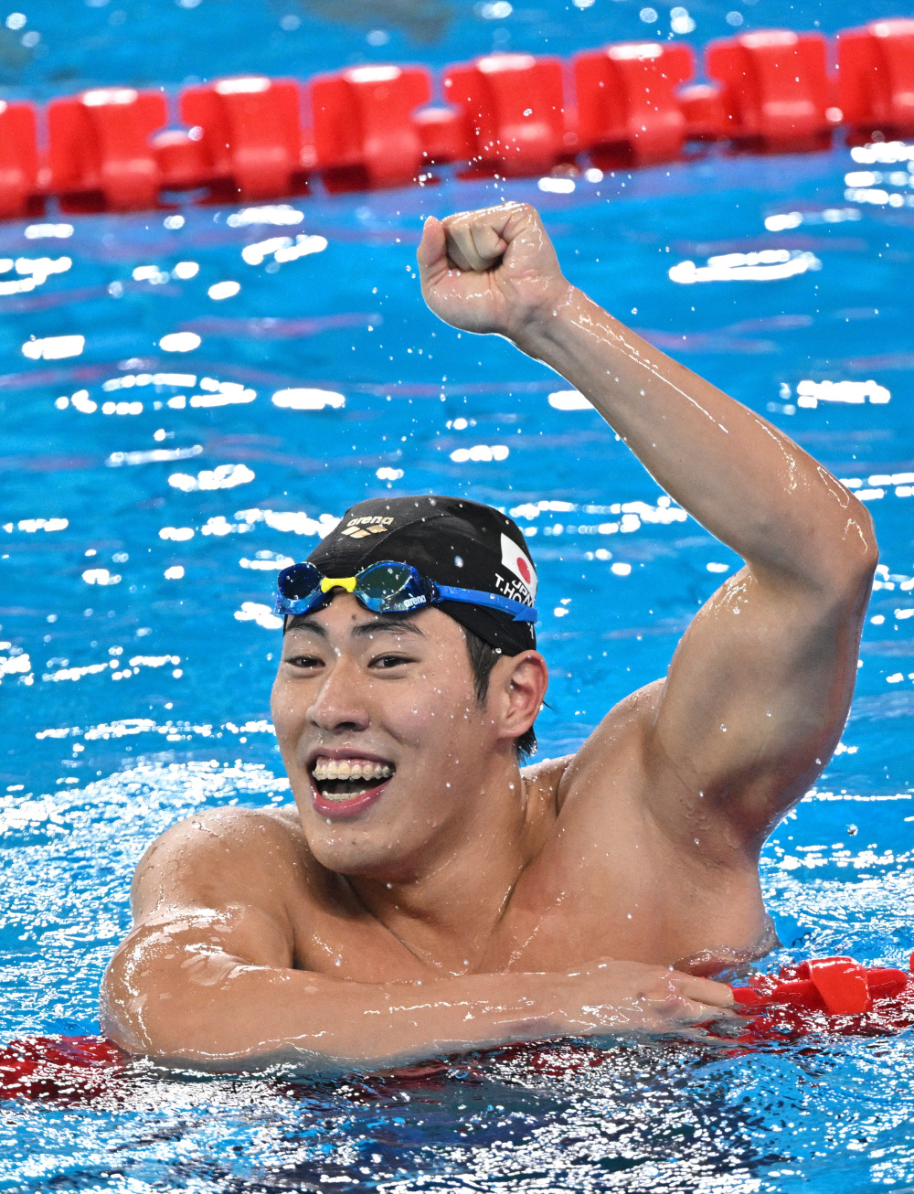 游泳男子200米蝶泳决赛赛况