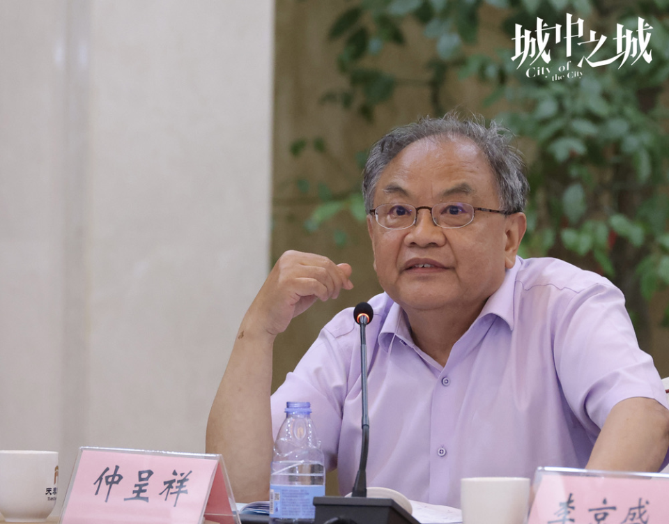 《城中之城》,你的名字叫硬核现实主义