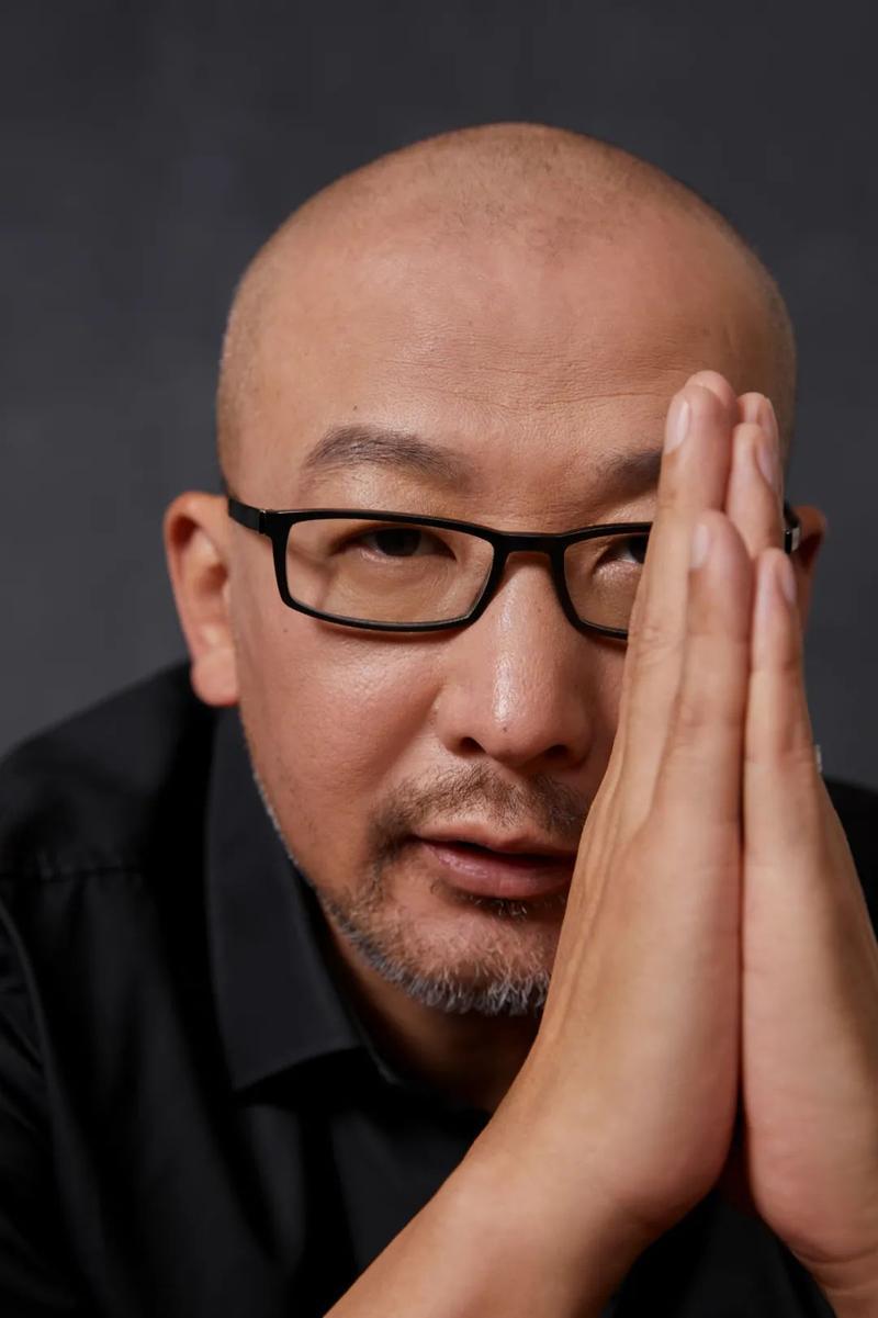 55岁管虎离婚风波后续女演员再度表白要求名分内幕太毁三观