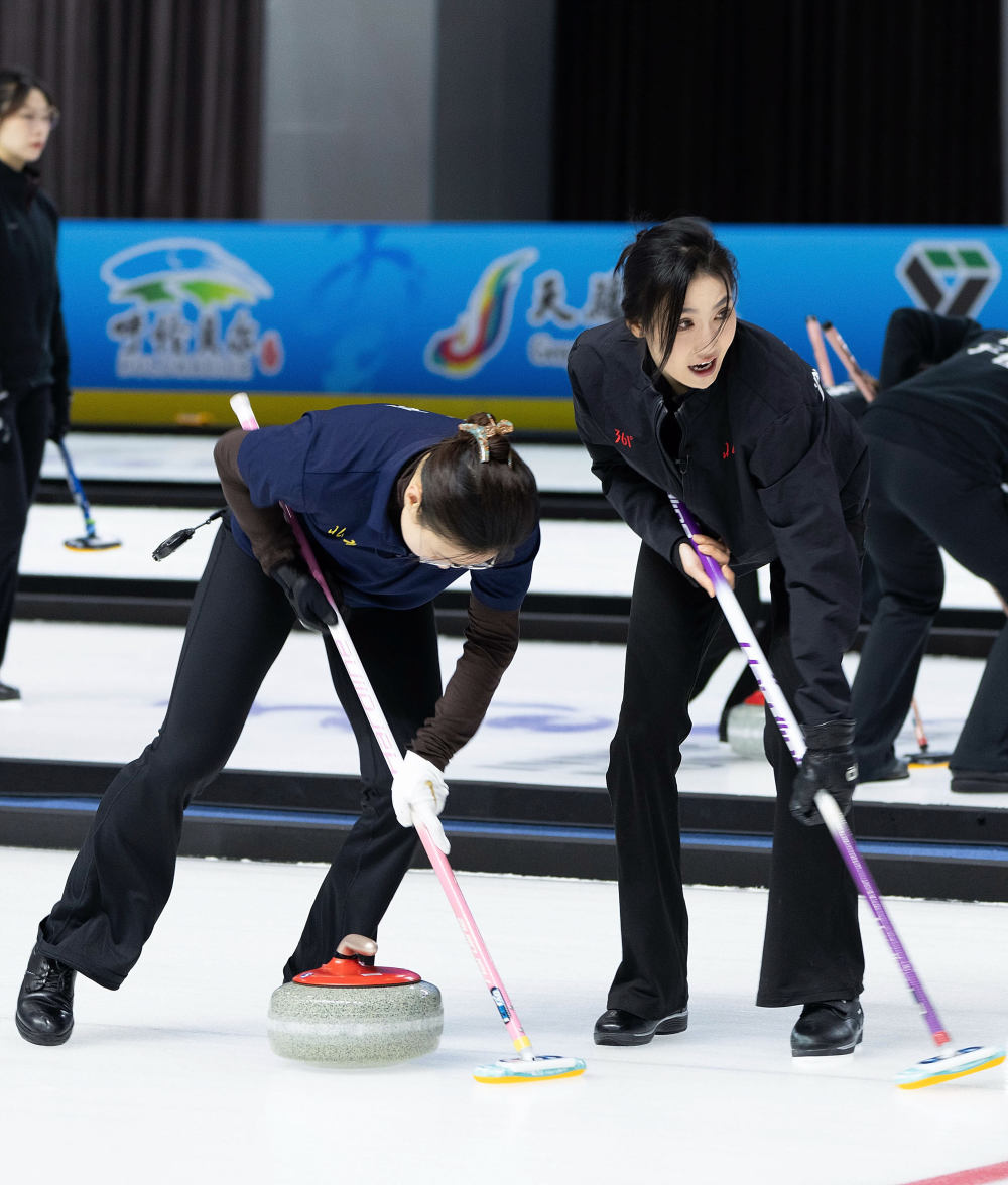 冰壶公开组女子决赛北京队夺冠