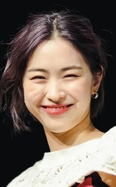 只剩美貌的赵露思虞书欣是下一个杨洋