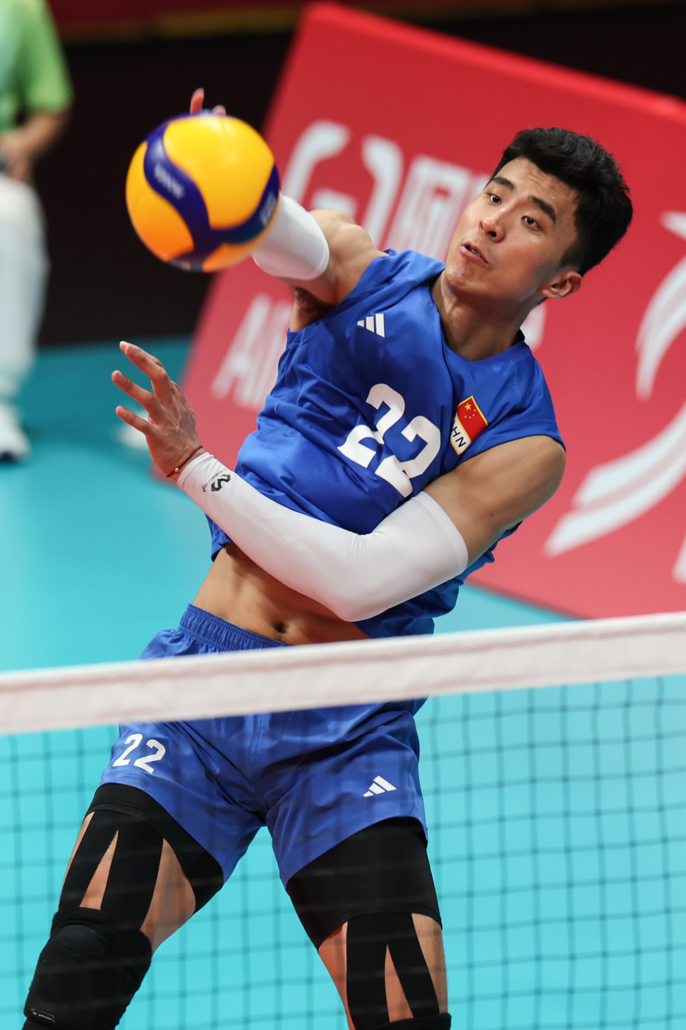 新华社记者 朱峥 摄9月26日,中国队选手于垚辰,彭世坤,张景胤(从左至