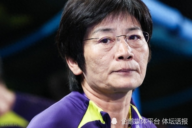 女足主帅水庆霞下课任人唯亲连输世界大赛引争议足协说出真相