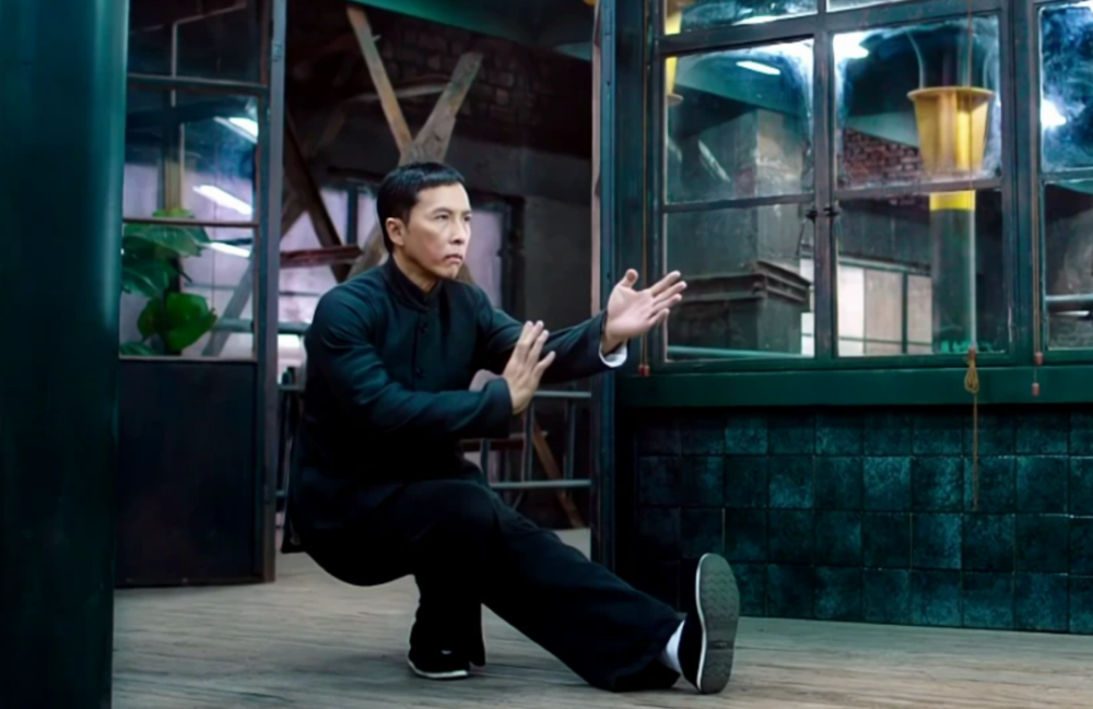 一个基础动作叶问蹲竟然只属于咏春拳中的对身体柔韧性和力量要求很高