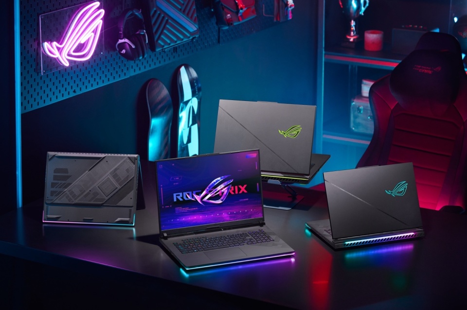 11499 元起，华硕 ROG 枪神 8/8 Plus 系列游戏本今日开售_腾讯新闻