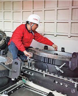 五位"大国工匠年度人物":精益求精 匠心筑梦