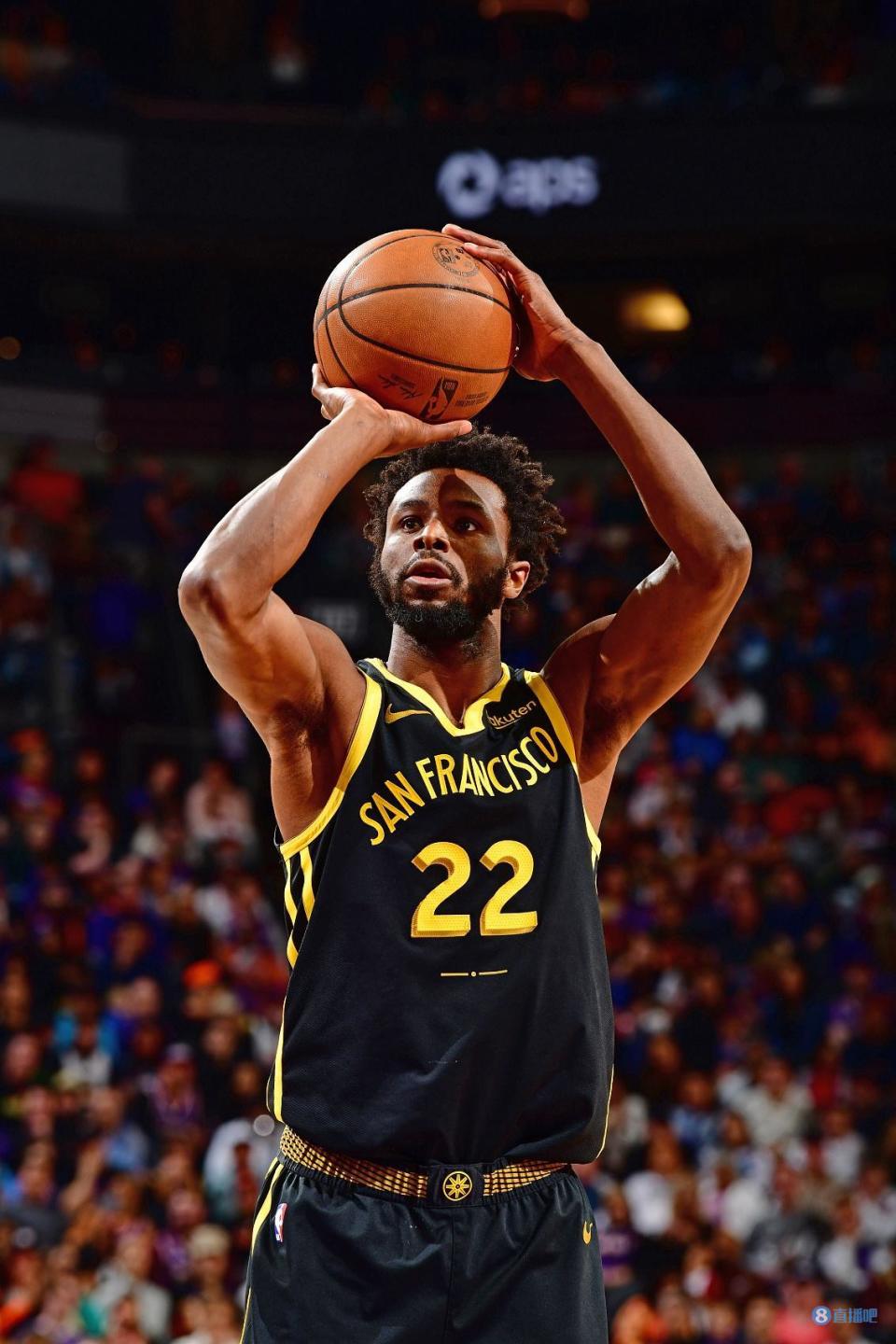 科尔:维金斯今天打得很精彩 从第三节开始他给科比-怀特施压很大_腾讯