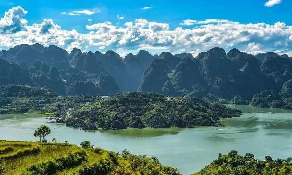 兴义世界地质公园 | 远古地质故事的记录者之"水的