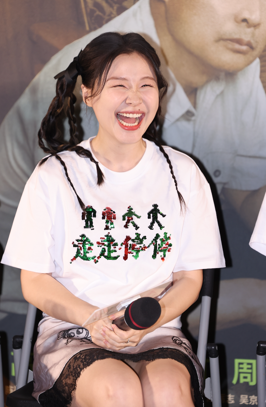 与刘胜瑛搭档以喜剧人的身份参加的喜剧竞演综艺节目《欢乐喜剧人第五