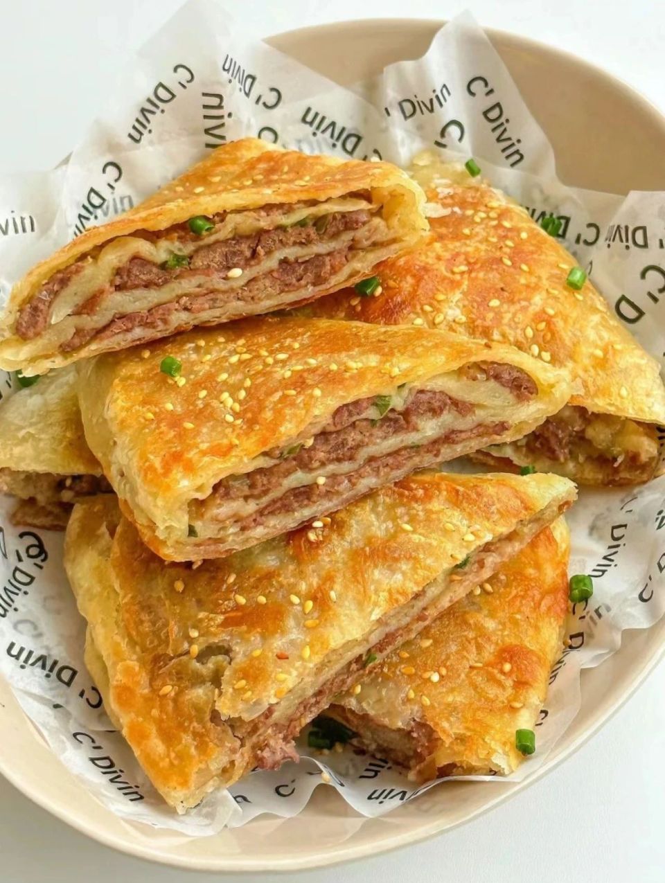 金黄酥脆的牛肉千层饼|附教程