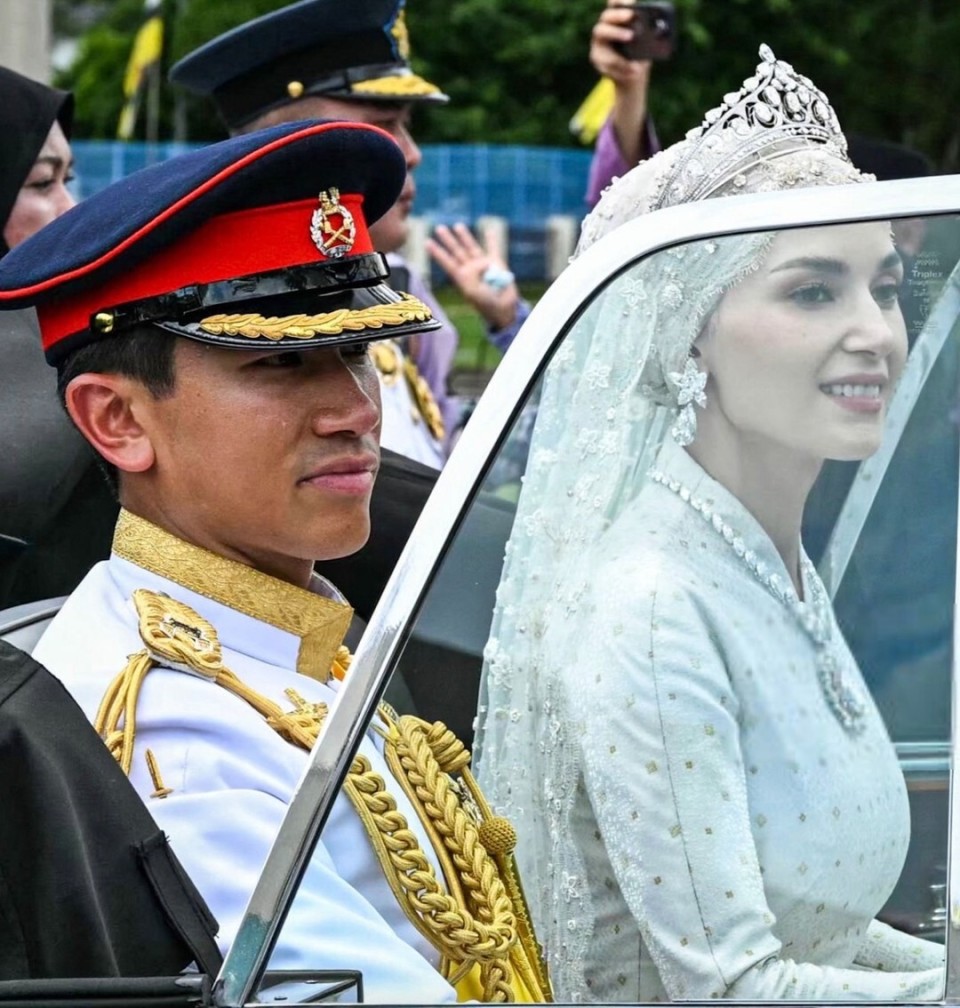 文莱王子阿杜马丁新婚图片