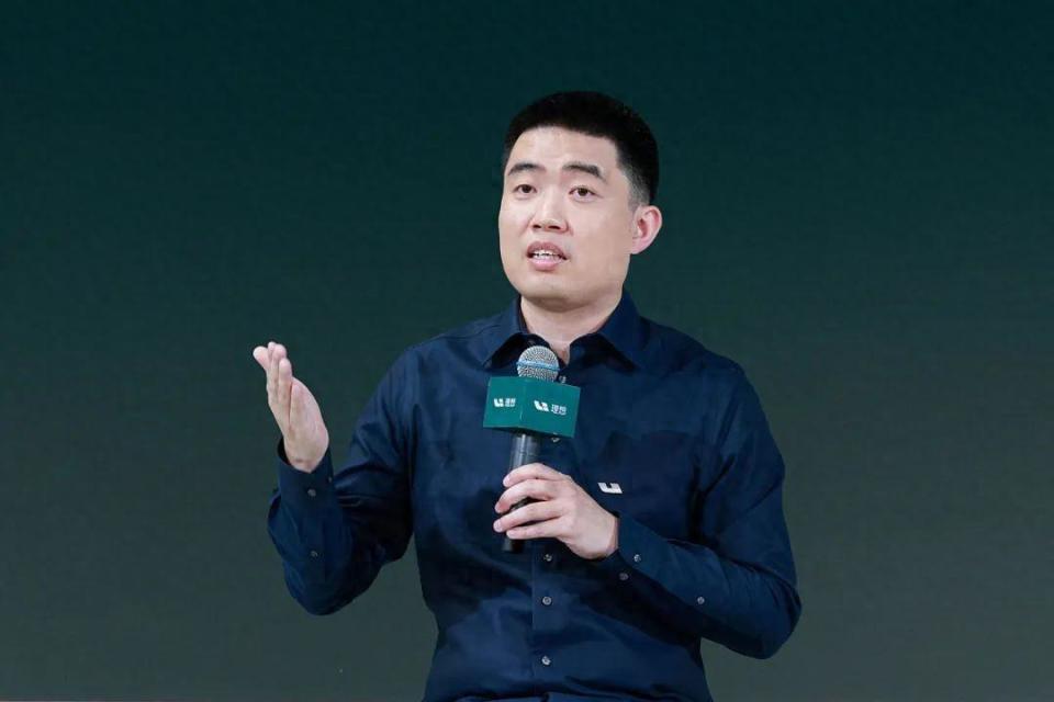 2600亿理想汽车,狂开800家店_腾讯新闻