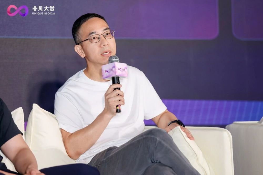 AI有幻觉？难落地？缺跨界人才？三家公司给出完整解法 · 原文图片 2