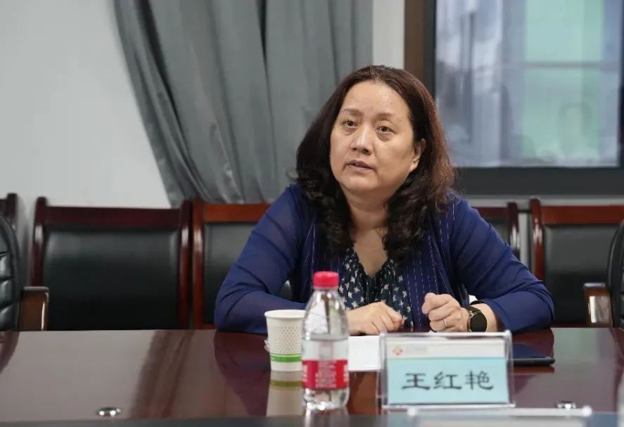 6月13日下午,市卫健委党委副书记,市保健局局长王红艳,市卫健委机关