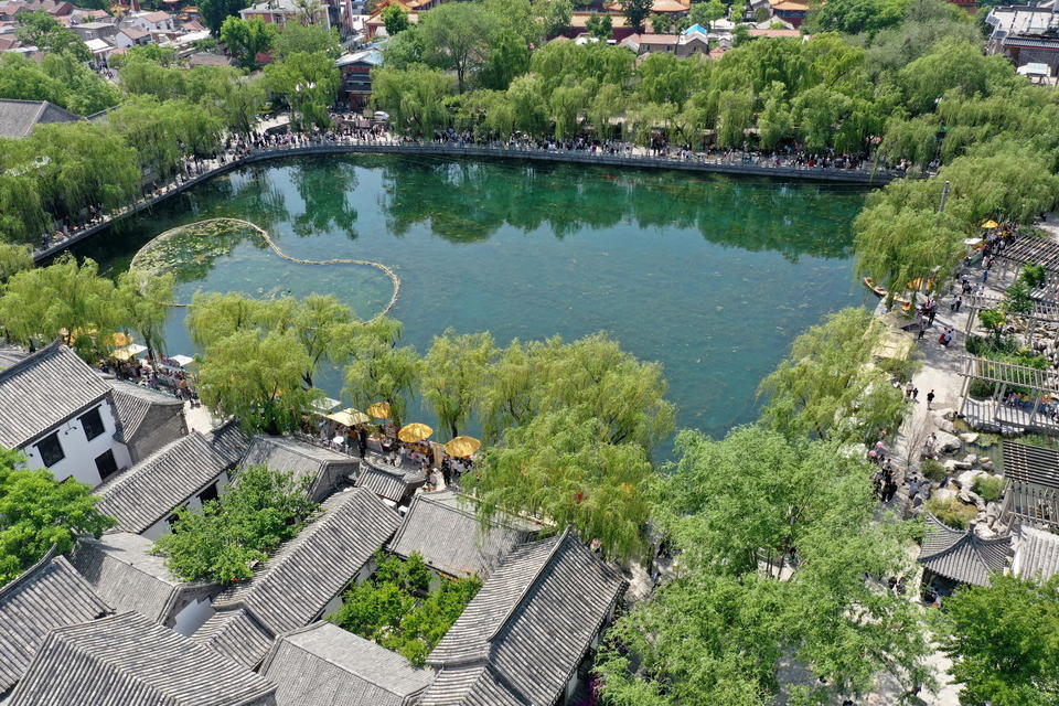 古色古香典雅清新,端午假日航拍济南百花洲