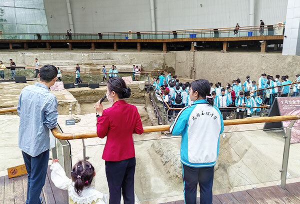 成都市玉林中學綜合素質提升班赴金沙遺址博物館開展特色研學活動