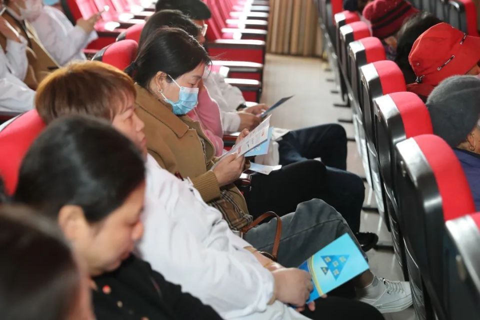 健行河南·科普惠民行动伴春风吹至漯河_腾讯新闻