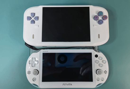 非模拟器大神纯手工打造ps掌机原生运行ps1游戏