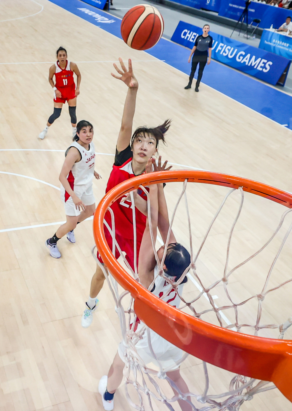 成都大运会篮球女子金牌赛中国队夺冠3