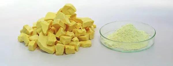 电解质化学稳定性,空气稳定性很差,批量生产很难,基础硫化锂很贵,需要