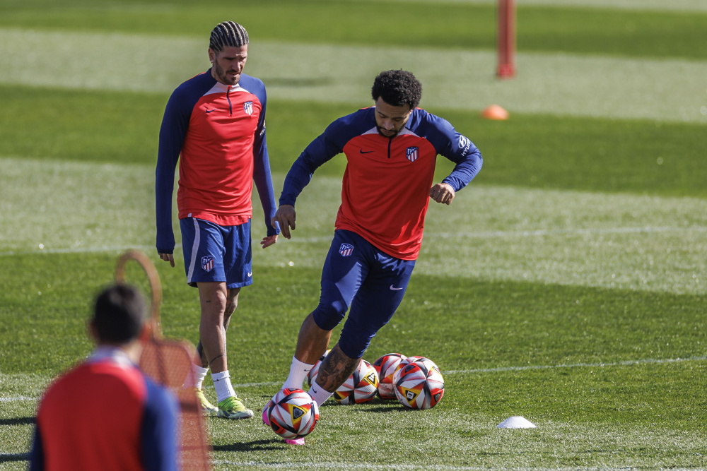 足球西班牙国王杯马竞备战半决赛