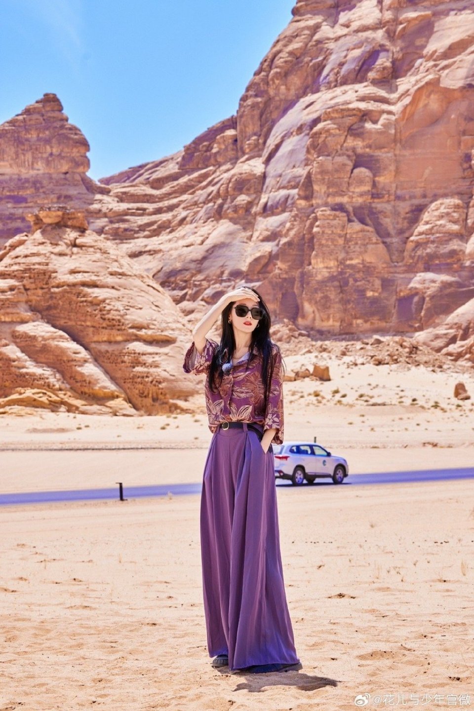 秦海璐拍的迪丽热巴时尚感爆棚