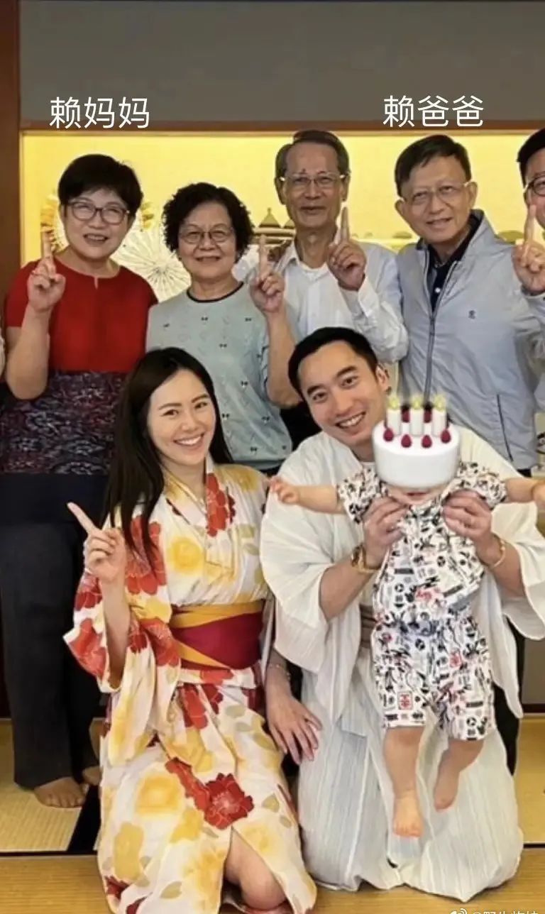 Twins组合香港开唱，阿娇阿Sa泪洒红馆，出道22年仍受粉丝追捧_腾讯新闻