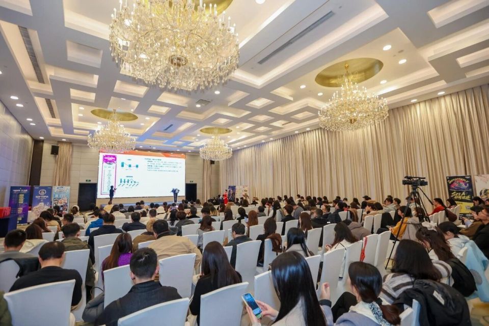 潮玩市场规模远超2000亿，行业仍有十年红利期？| 淘天《2026年潮玩市场趋势》解读_腾讯新闻