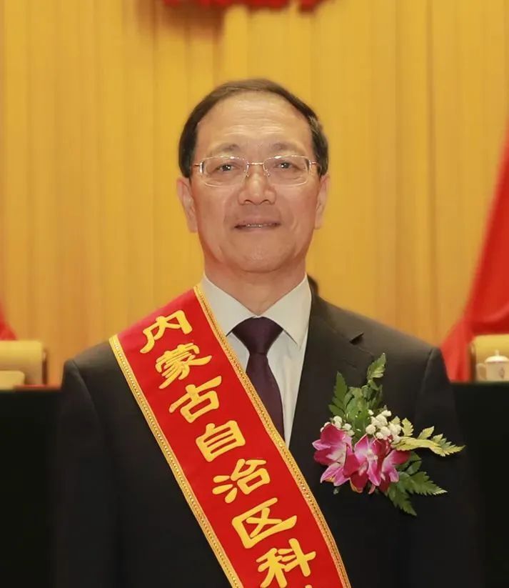在内蒙古首府呼和浩特日新月异的城市规划建设中,随处可见"国家卓越