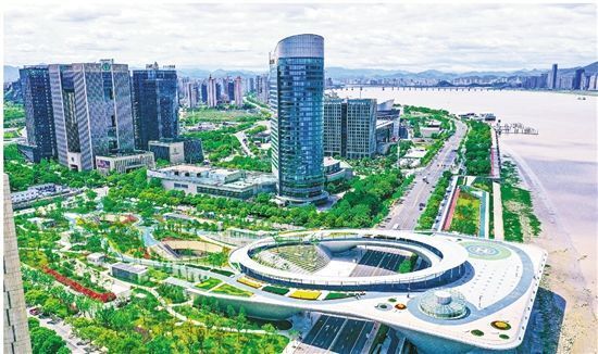 (温州城市阳台)伴随着常态化深入交流,鹿城既搭建起走出去的桥梁,更