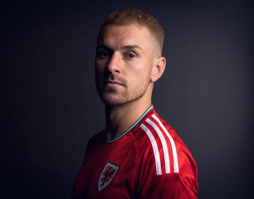 颜值世界杯:威尔士球星拉姆塞精致不乏硬朗 妻子贤惠育有三子_腾讯