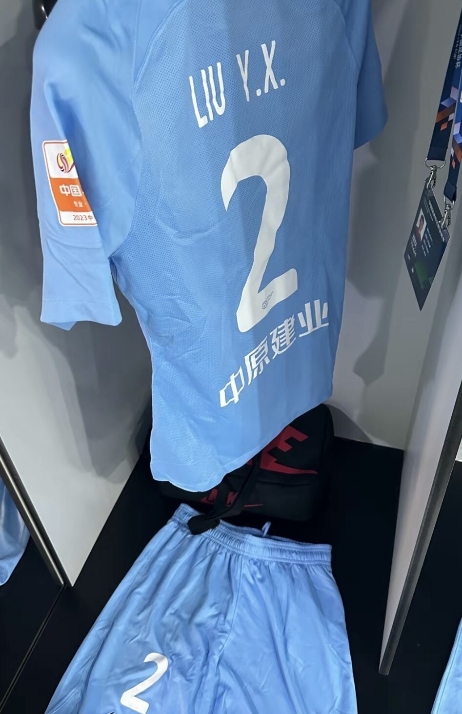 河南队刘易鑫久疏战阵失误很多接受一切批评