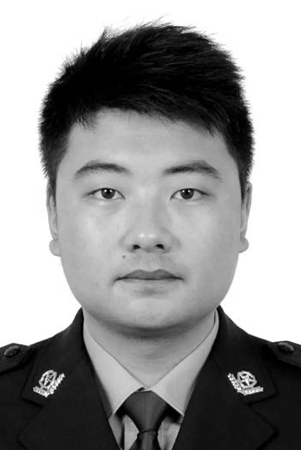 牺牲民警图片