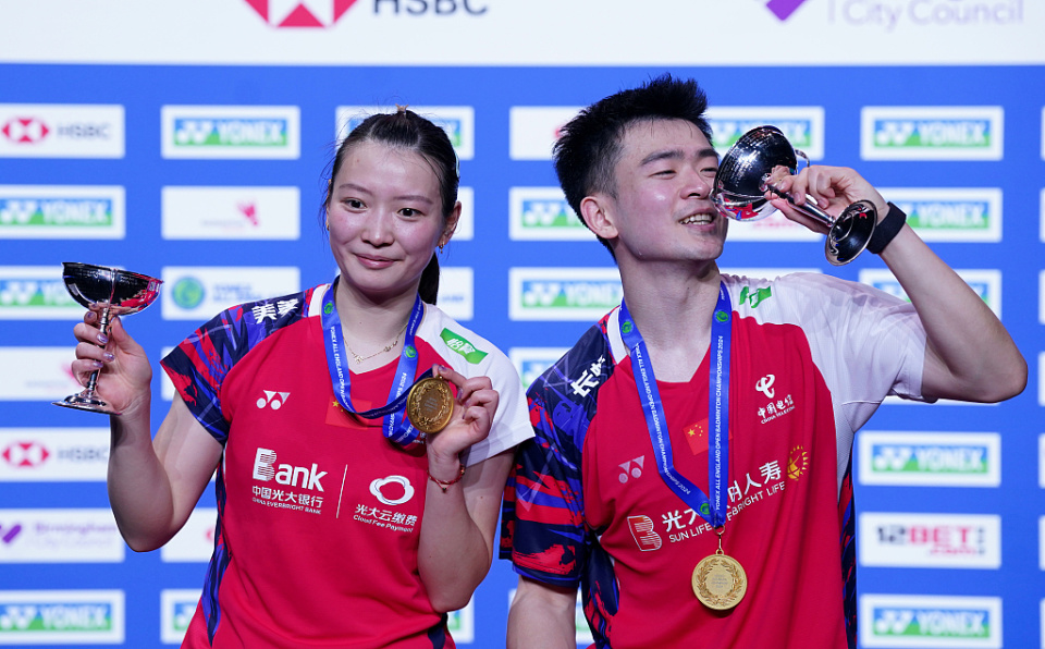 团结和传承,国羽常青的秘诀在退役之后,李茵晖和李俊慧一样,都签约